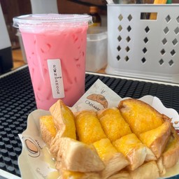 น้ำเมนูเย็น 1 แก้ว จับคู่ ขนมปังปิ้ง 1 ชุด