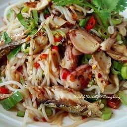 ยำขนมจีนปลาทู