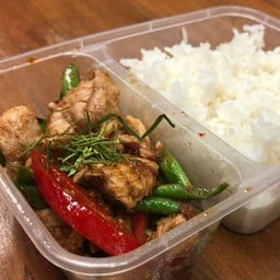 ข้าวราดพริกแกงหมู