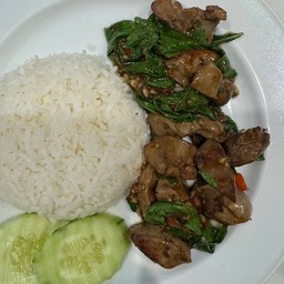 ข้าวกะเพราตับไก่