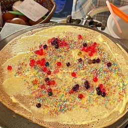 ร้าน เครป แม่น้องสงกรานต์&น้องสกาย ร้านอยู่ตรงอู่กำนันพบ