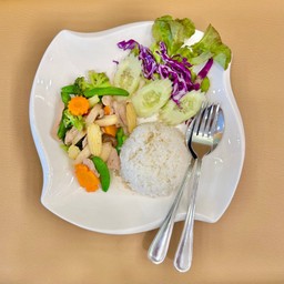 ข้าวผักรวมมิตร