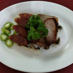 ข้าวเหนียวหมูแดง