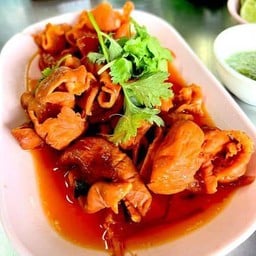 .ไส้หมูพะโล้