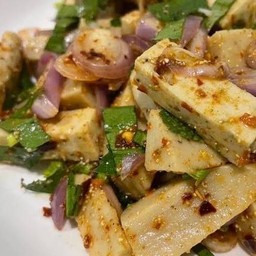 ยำเหลาหมูยอปลาร้า