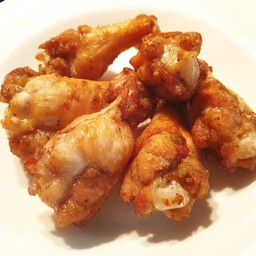 ข้าวน่องไก่ทอดซอสน้ำปลา  (น่องเล็กนะค่ะ )