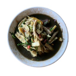 แกงหนอไม้ใส่เห็ดรวม