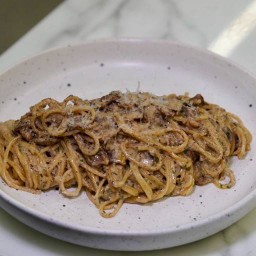 Spaghetti mushroom truffle