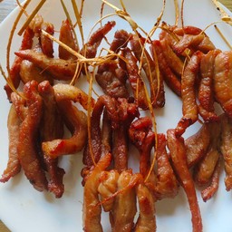 ศุภิสรา หมูทอด