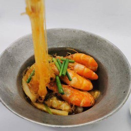 กุ้งอบวุ้นเส้น-