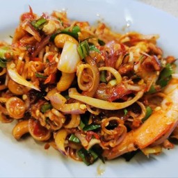 ยำตะไคร้พริกเผา