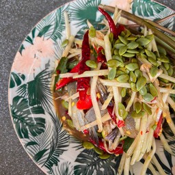 ตำกุ้งสด