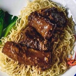 บะหมี่เนื้อตุ๋น(แห้ง) L