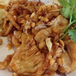 ข้าวราดหมูกระเทียม