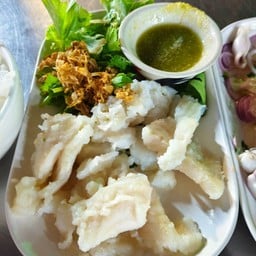 เนื้อปลาลวกจิ้ม.