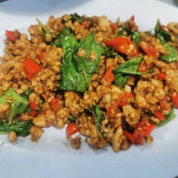 กะเพราหมูสับ