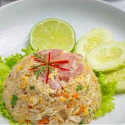 กะเพราฉ่ำ อาหารตามสั่ง