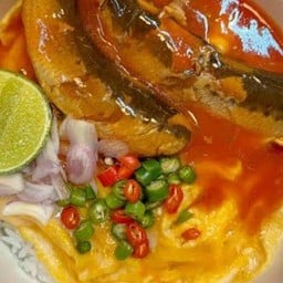 ข้าวไข่ข้นยำปลากระป๋อง