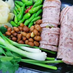 แหนมทรงเครื่อง