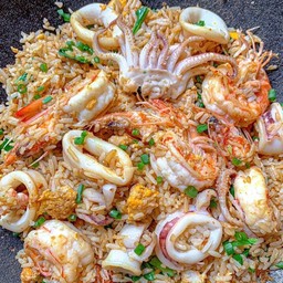 ข้าวผัดทะเล