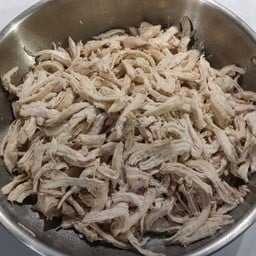 หมี่ไก่ฉีก Molly's Chicken Noodle หมี่ไก่ฉีกสะพานหินภูเก็ต