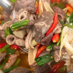 ต้มแซ่บเครื่องในหมู
