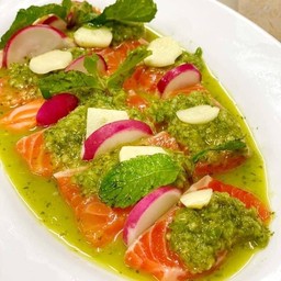 แซลม่อนแซ่บ