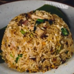 ข้าวผัดหมูกรอบน้ำพริกกุ้ง S
