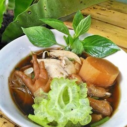 เตี๋ยวไก่เจ๊วาส“อาหารตามสั่ง”