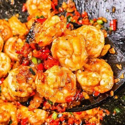 กุ้งคั่วพริกเกลือ (ราดข้าว)