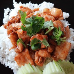 ข้าวทอดกระเทียมพริกไทย