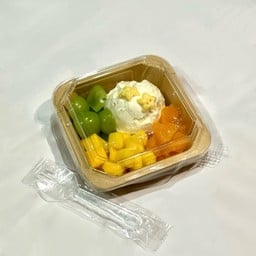 กรีกโยเกิร์ต และผลไม้พร้อมทาน (homemade)