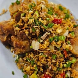 หมูกรอบผัดพริกเกลือ