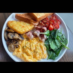 Tiengna huge Breakfast