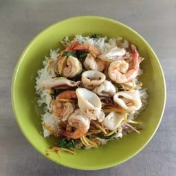 ผัดฉ่าราดข้าว