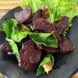 ตับหมูทอดกระเทียม