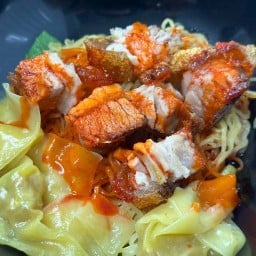 ร้านแยกอร่อย ข้าวปลาแกะ อาหารตามสั่ง สาขาลำลูกกา