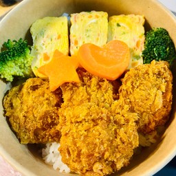 ข้าวไก่ชีสไข่ทรงเครืีอง