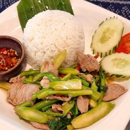 คะน้าหมูสด