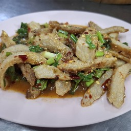 น้ำตกหมู(ใช้คอหมูย่างทำ)