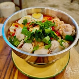 มาม่าต้มยำหม้อไฟ