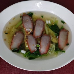 เกี๊ยวหมูแดง (น้ำ)