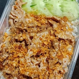 ข้าวกระเทียม