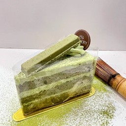 MATCHA Cake