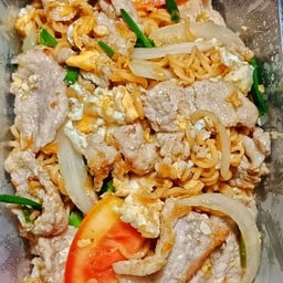 มาม่าผัดไข่