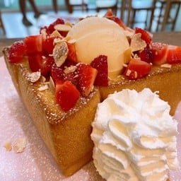 โทสต์สตรอเบอรี่