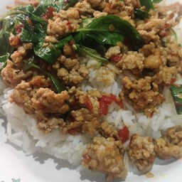 หมูสับผัดโหรพา(เป็นกับข้าว)
