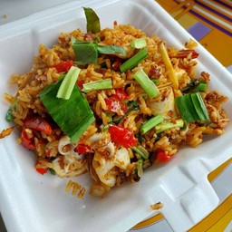 ข้าวผัดต้มยำ