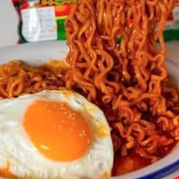 รามยอนรสเผ็ดเกาหลีไข่ดาว