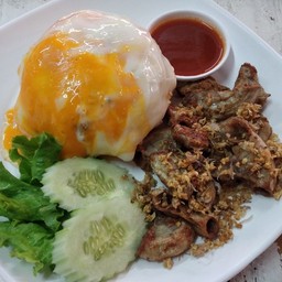 ขัาวไข่ข้นไส้อ่อนทอดกระเทียม